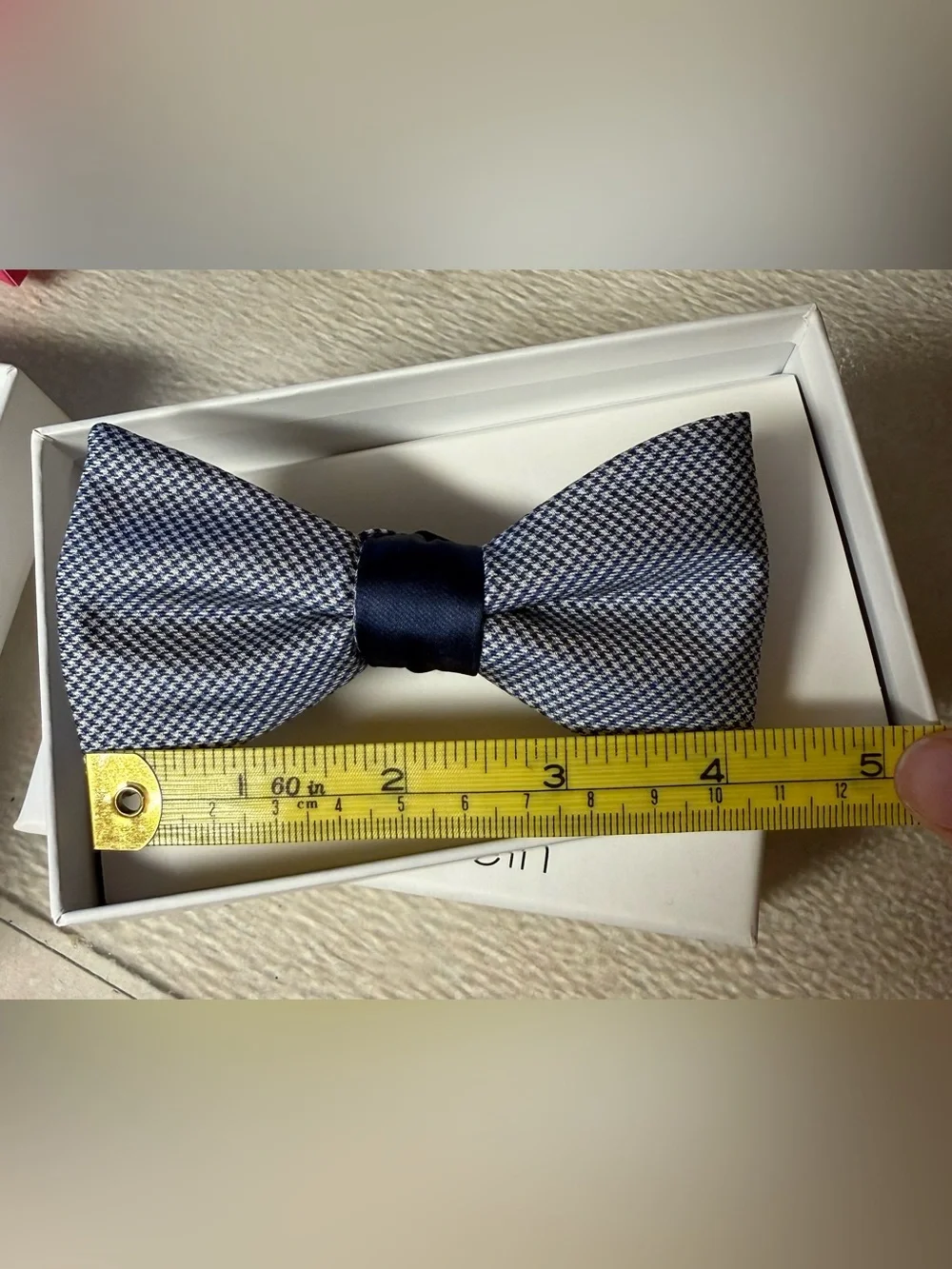 Calvin Klein Navy Center Knot Blue & White Patterned Bow Tie